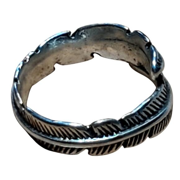 Silver Tone Feather Wrap Ring Sz 6 Unsigned - Picture 2 of 6